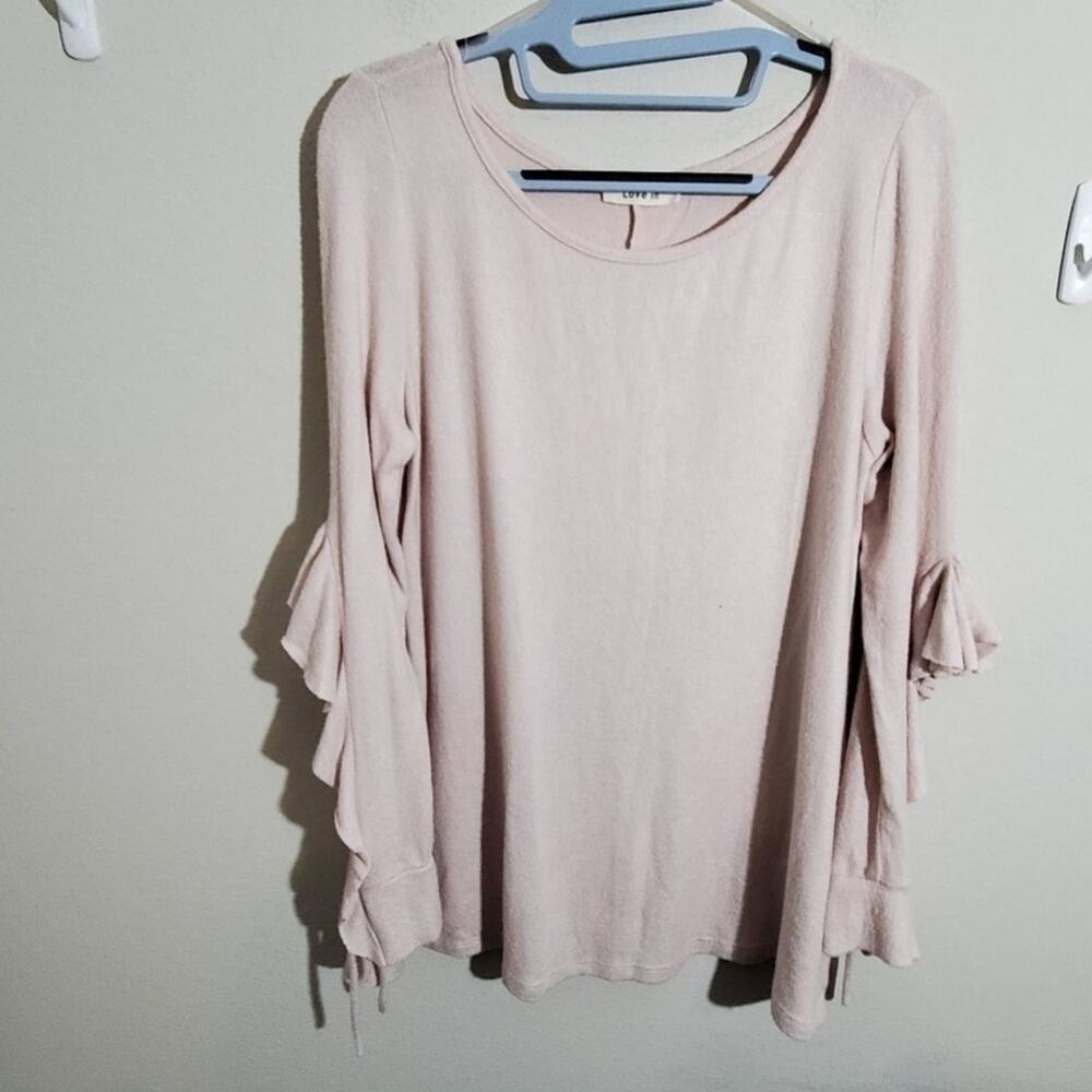 LOVE in super soft pink‎ ruffled sleeve sweater size medium